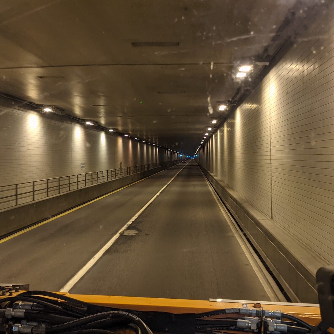 Tunnel cleaning